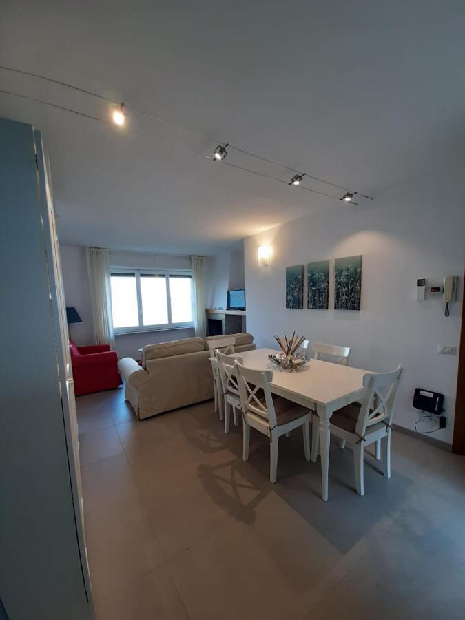 Bmp Apartment Gioiosa 1 Terrazza Vista Lago بيلجيراتي المظهر الخارجي الصورة