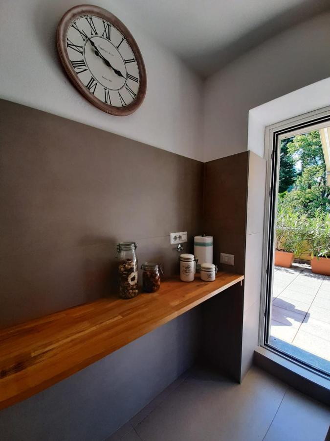 Bmp Apartment Gioiosa 1 Terrazza Vista Lago بيلجيراتي المظهر الخارجي الصورة
