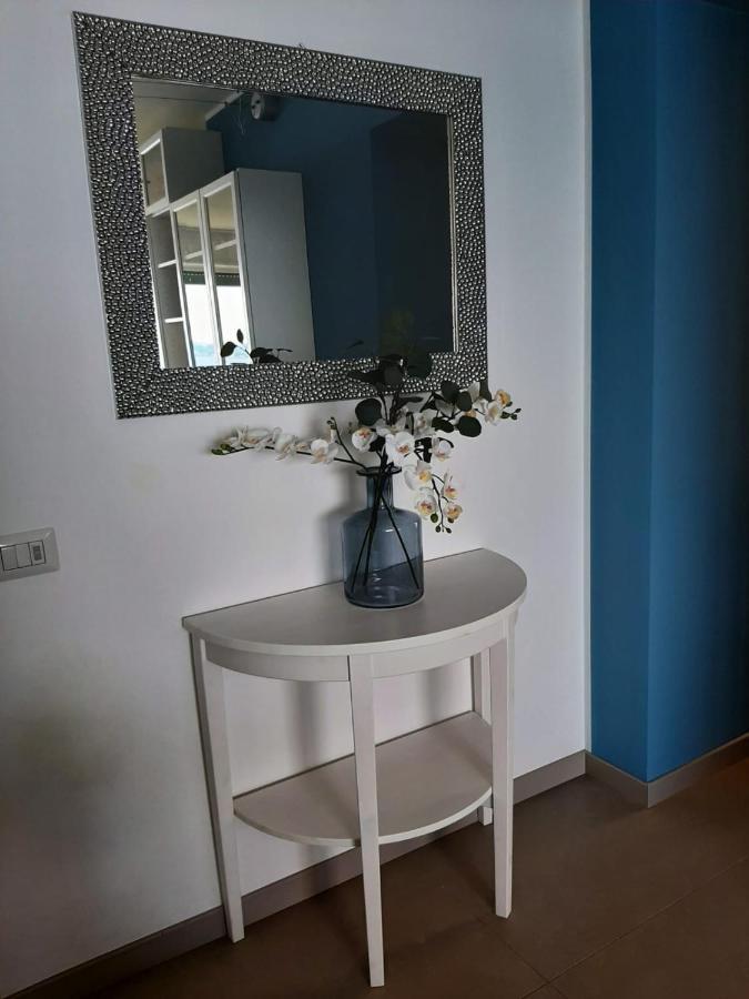 Bmp Apartment Gioiosa 1 Terrazza Vista Lago بيلجيراتي المظهر الخارجي الصورة