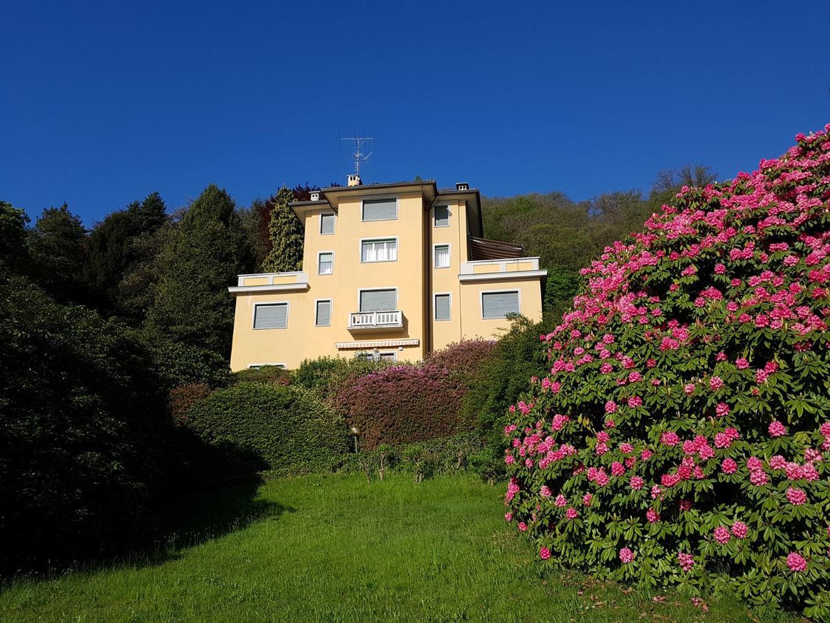 Bmp Apartment Gioiosa 1 Terrazza Vista Lago بيلجيراتي المظهر الخارجي الصورة